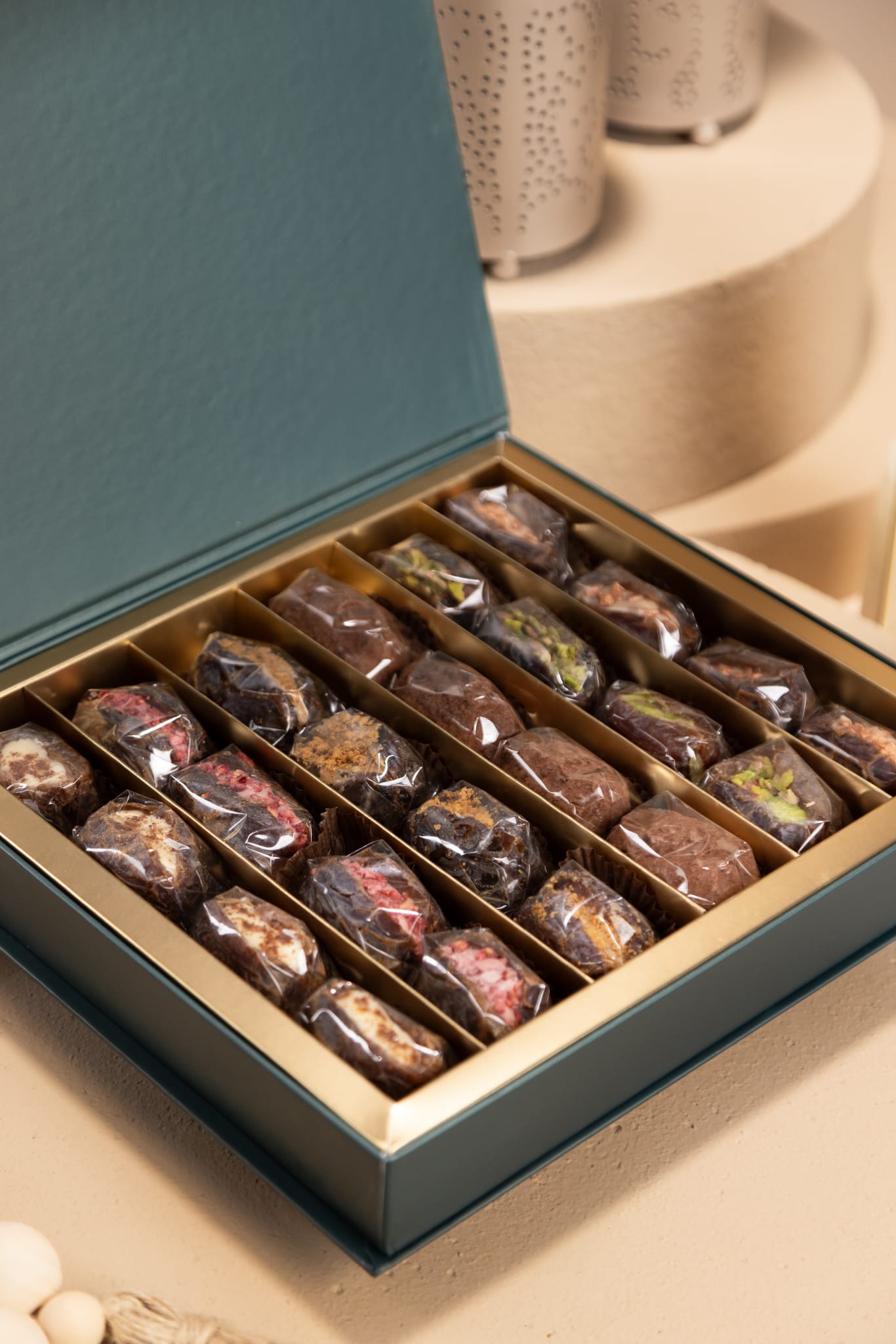 Exquisite Madjool Dates Collection: Elegance in Every Bite – A Ramadan Gifting Essential